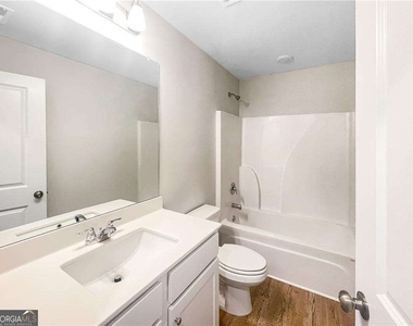 5141 Sidney Square Drive - Photo Thumbnail 6