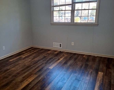 3717 Leisure Court - Photo Thumbnail 14