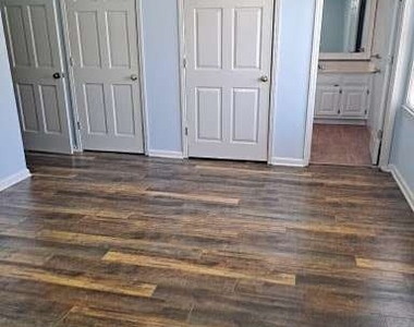 3717 Leisure Court - Photo Thumbnail 10