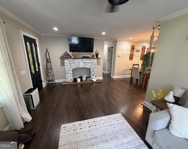109 Moss Overlook Road - Photo Thumbnail 8