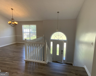 5600 Sugar Crossing Drive - Photo Thumbnail 9