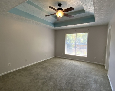 5600 Sugar Crossing Drive - Photo Thumbnail 14