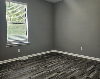 4115 Cranwood Drive - Photo Thumbnail 20