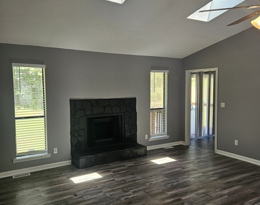 4115 Cranwood Drive - Photo Thumbnail 8