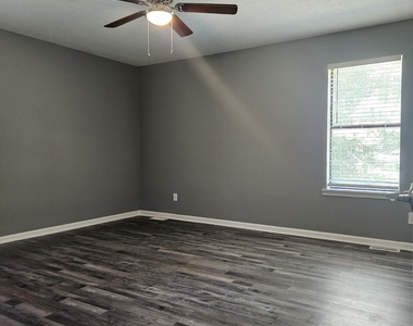 4115 Cranwood Drive - Photo Thumbnail 16