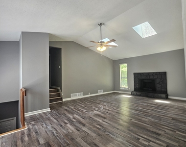 4115 Cranwood Drive - Photo Thumbnail 7