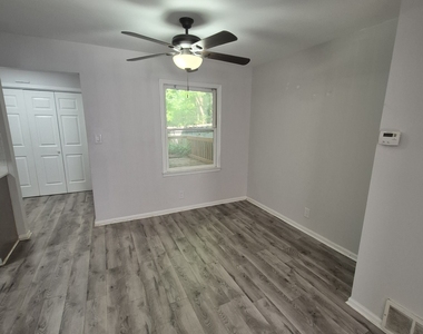 170 Springdale Court - Photo Thumbnail 4