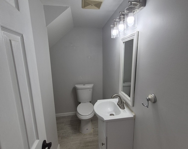 170 Springdale Court - Photo Thumbnail 5