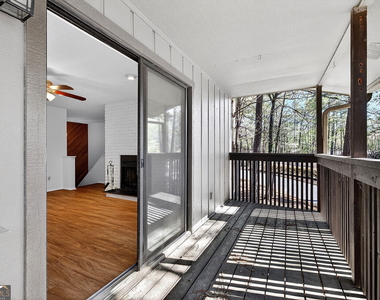 903 Cumberland Court Se - Photo Thumbnail 15