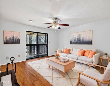 903 Cumberland Court Se - Photo Thumbnail 3