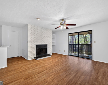 903 Cumberland Court Se - Photo Thumbnail 5
