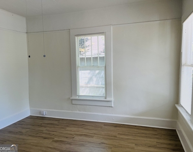 410 Alford Street - Photo Thumbnail 2