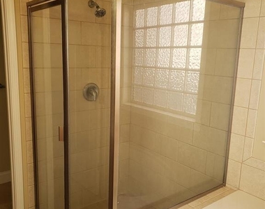 426 Stillwood Drive - Photo Thumbnail 13