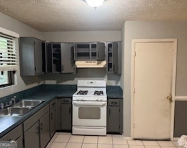 2550 Hallie Mill Road - Photo Thumbnail 9
