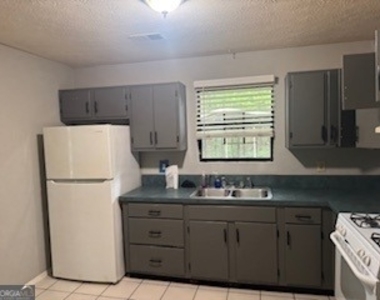2550 Hallie Mill Road - Photo Thumbnail 8