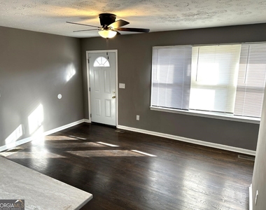 1545 Gaylor Drive - Photo Thumbnail 16