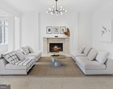 997 Davis Drive - Photo Thumbnail 10
