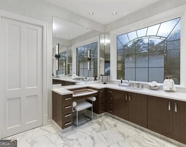 997 Davis Drive - Photo Thumbnail 45