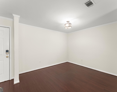 25312 Plantation Drive Ne - Photo Thumbnail 5