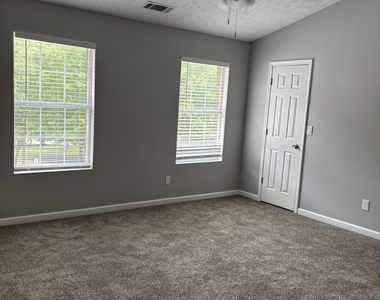 5739 Windfall Lane - Photo Thumbnail 24