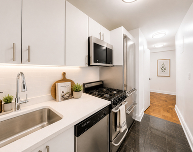 East 56th Street - Photo Thumbnail 1