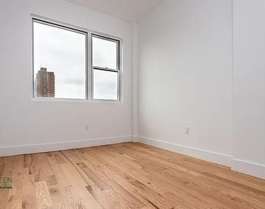 2114 Fulton Street - Photo Thumbnail 4