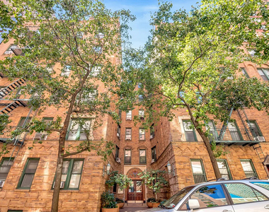 226 East 70th Street - Photo Thumbnail 8