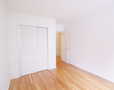 401 East 77th Street - Photo Thumbnail 9