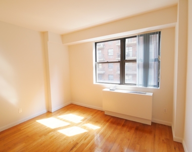 225 East 85th Street - Photo Thumbnail 8