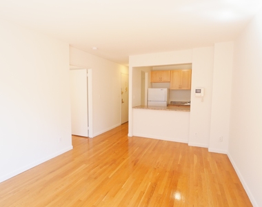 225 East 85th Street - Photo Thumbnail 4