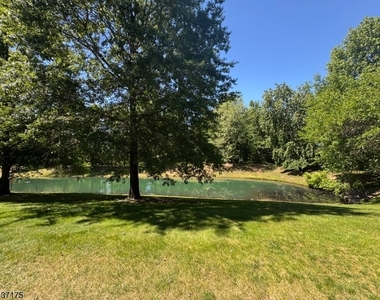 7 Sheffield Ct - Photo Thumbnail 15