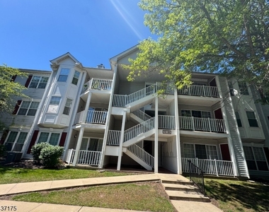 7 Sheffield Ct - Photo Thumbnail 18