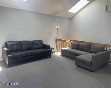 256 Lawrence Avenue - Photo Thumbnail 9