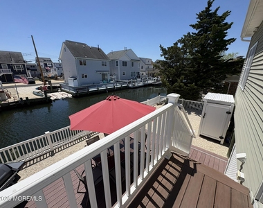 215 Heron Road - Photo Thumbnail 15