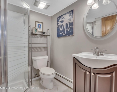 559 Dow Avenue - Photo Thumbnail 10