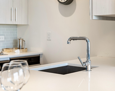 20 Melrose Terrace - Photo Thumbnail 15