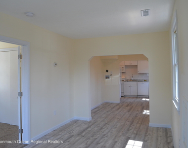 186 S Park Avenue - Photo Thumbnail 4