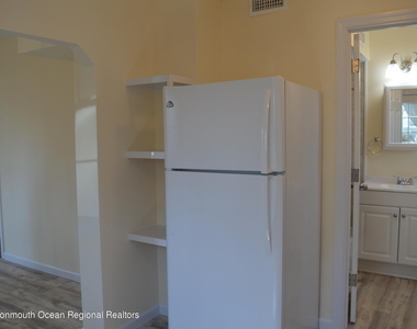 186 S Park Avenue - Photo Thumbnail 9