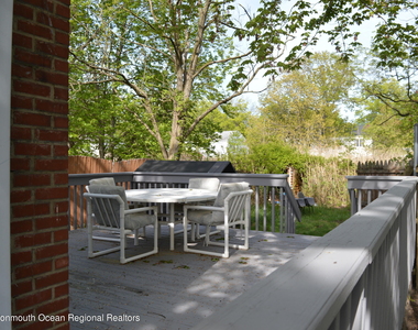 186 S Park Avenue - Photo Thumbnail 23