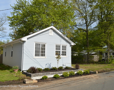 186 S Park Avenue - Photo Thumbnail 30