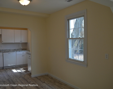 186 S Park Avenue - Photo Thumbnail 6