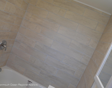 186 S Park Avenue - Photo Thumbnail 15