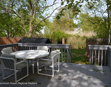 186 S Park Avenue - Photo Thumbnail 26