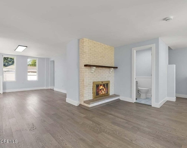 117 Cottage Place - Photo Thumbnail 2