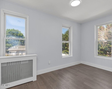 117 Cottage Place - Photo Thumbnail 14