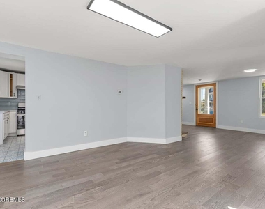 117 Cottage Place - Photo Thumbnail 6