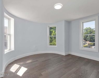 117 Cottage Place - Photo Thumbnail 12