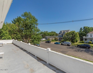 117 Cottage Place - Photo Thumbnail 21