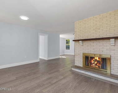 117 Cottage Place - Photo Thumbnail 3