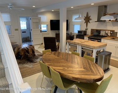1836 Parkway - Photo Thumbnail 8